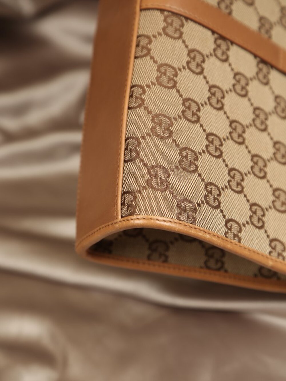 GUCCI GG Jackie Canvas Bag - Picture 9 of 15